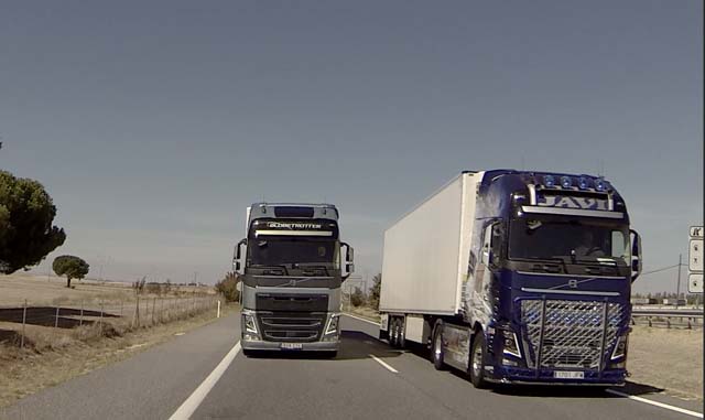 Por el momento Volvo Trucks sólo ofrece su caja de cambios I-Shift Dual Clutch en la gama 13 litros.